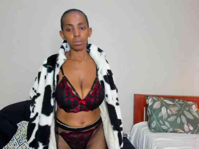 Aalisha-Jade webcam