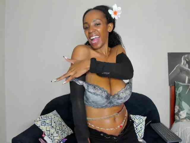 Aalisha-Jade webcam