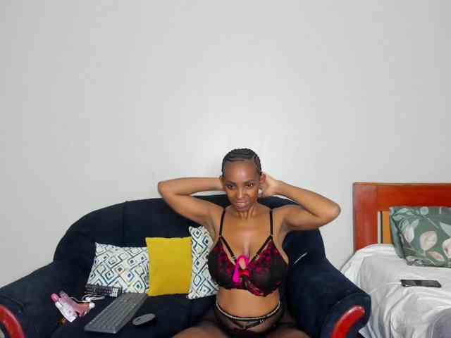 Aalisha-Jade webcam