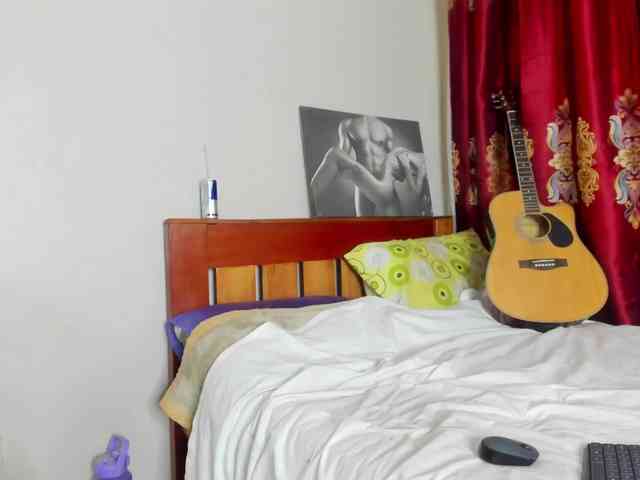 Aalisha-Jade webcam