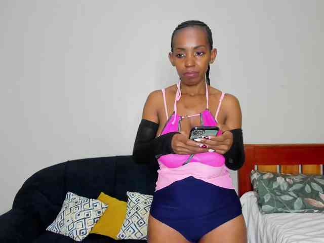 Aalisha-Jade webcam