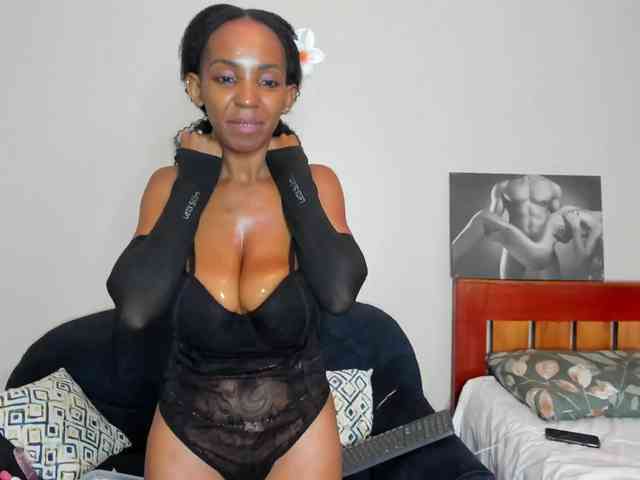 Aalisha-Jade webcam