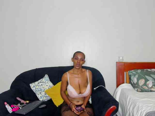 Aalisha-Jade webcam