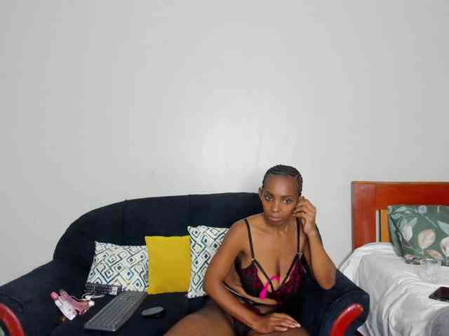 Aalisha-Jade webcam
