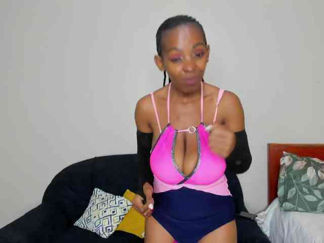 Aalisha-Jade webcam