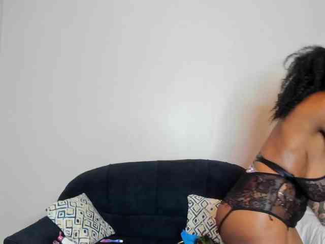 Aalisha-Jade webcam