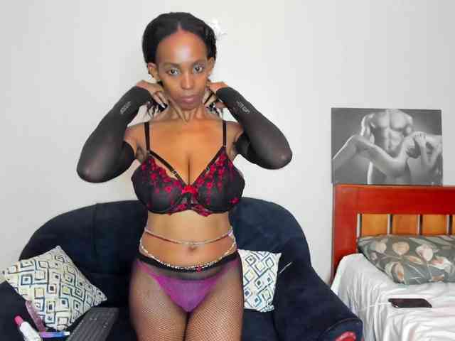 Aalisha-Jade webcam
