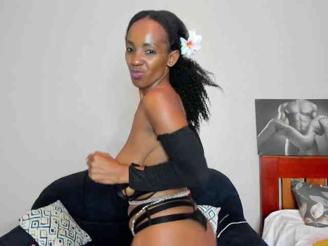 Aalisha-Jade webcam