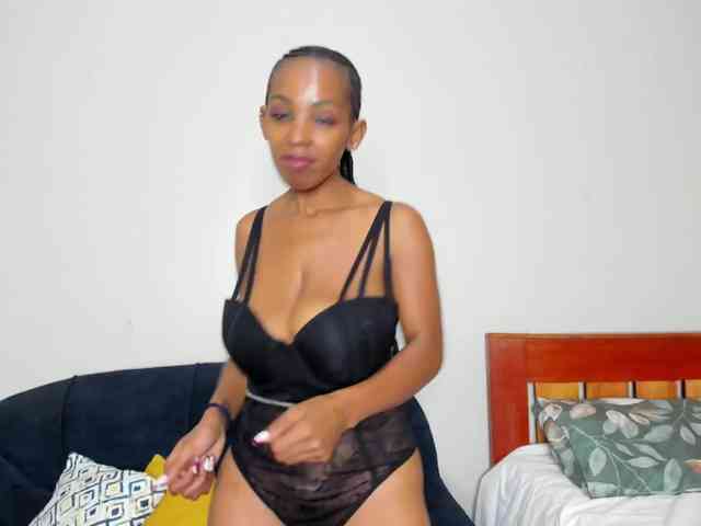 Aalisha-Jade webcam