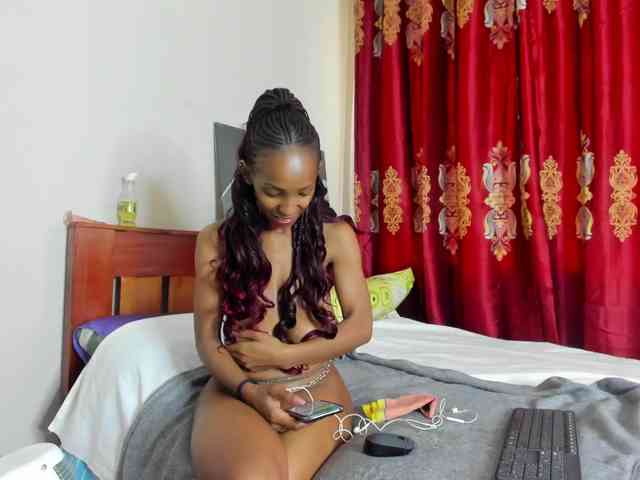Aalisha-Jade webcam