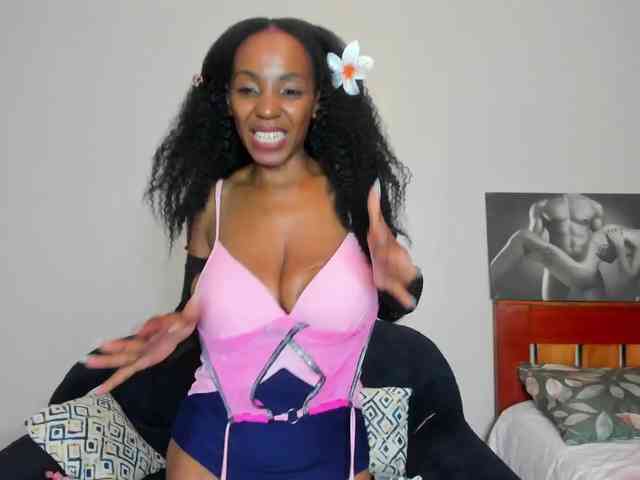 Aalisha-Jade webcam