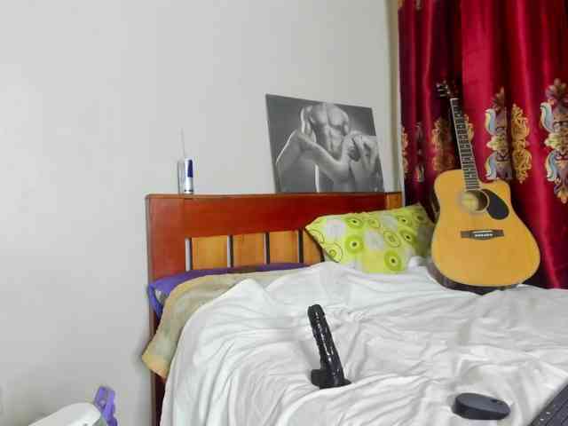 Aalisha-Jade webcam