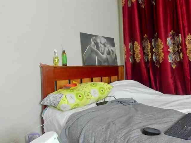 Aalisha-Jade webcam