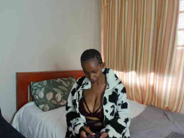 Aalisha-Jade webcam