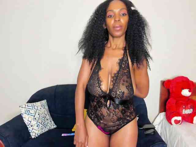 Aalisha-Jade webcam