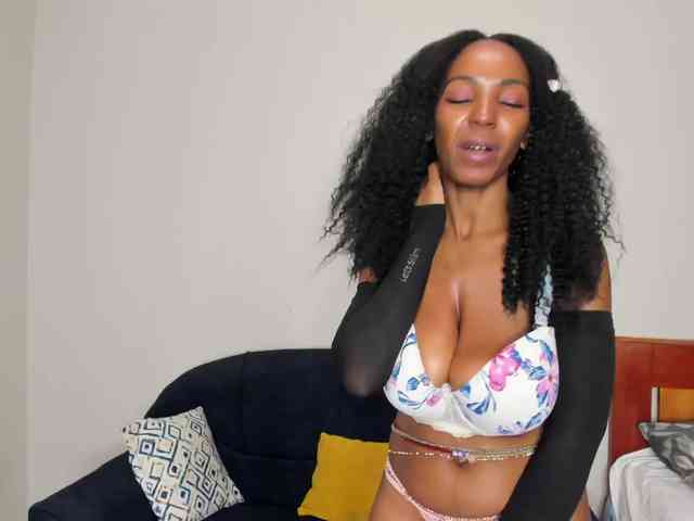 Aalisha-Jade webcam