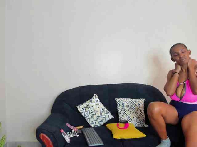 Aalisha-Jade webcam