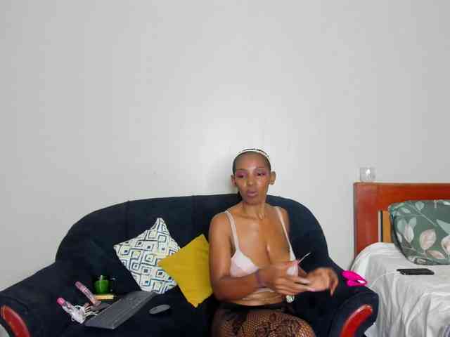 Aalisha-Jade webcam