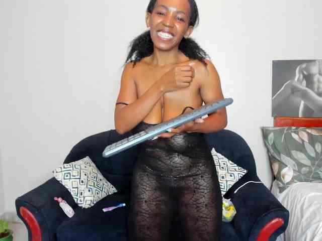 Aalisha-Jade webcam