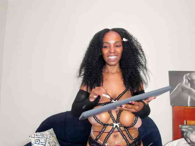 Aalisha-Jade webcam