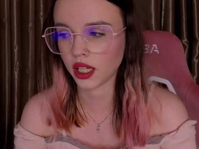 HannaCristal's BongaCams show and profile