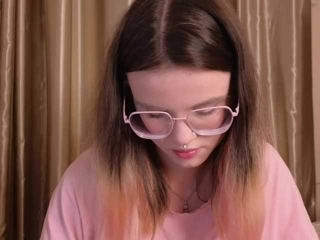 HannaCristal's BongaCams show and profile