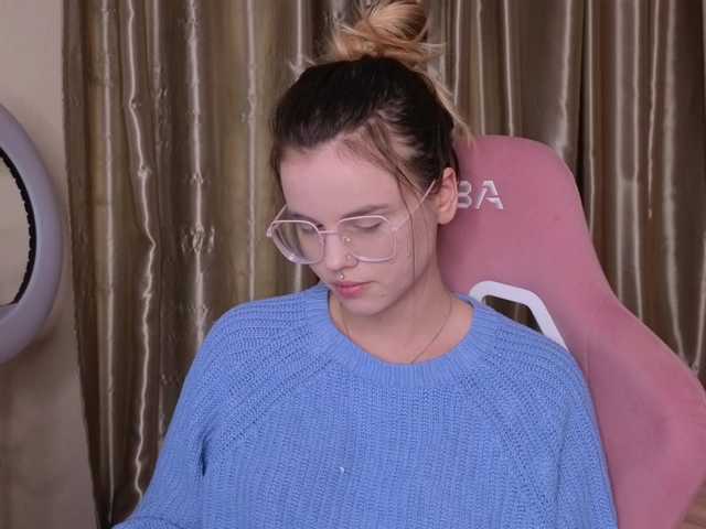 HannaCristal's BongaCams show and profile