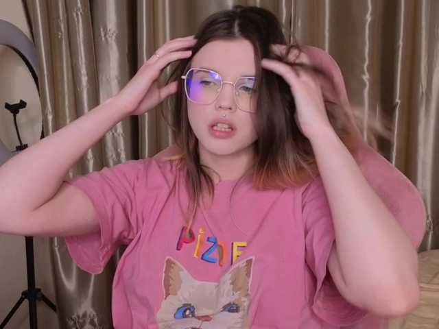 HannaCristal's BongaCams show and profile