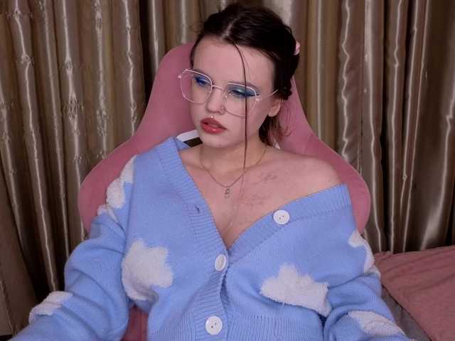 HannaCristal's BongaCams show and profile