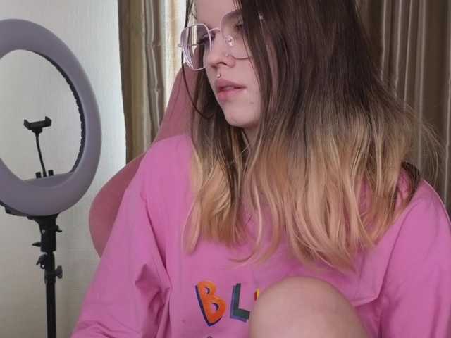 HannaCristal's BongaCams show and profile