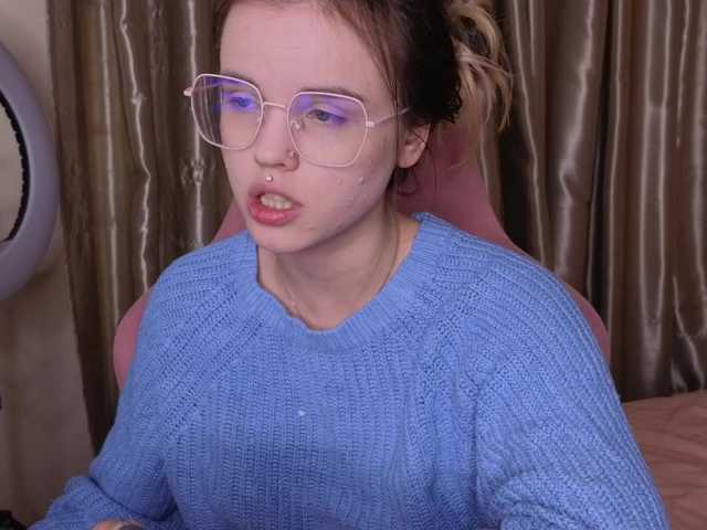 HannaCristal's BongaCams show and profile