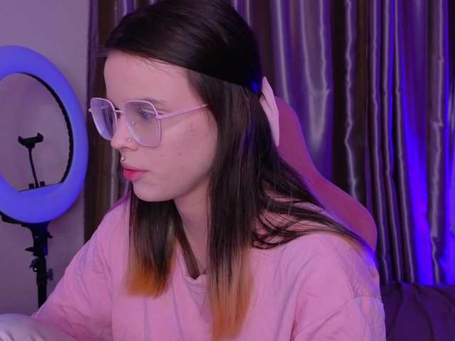 HannaCristal's BongaCams show and profile