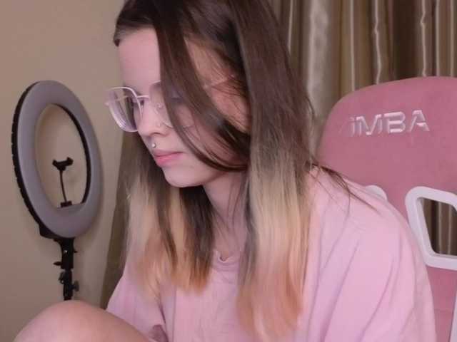 HannaCristal's BongaCams show and profile