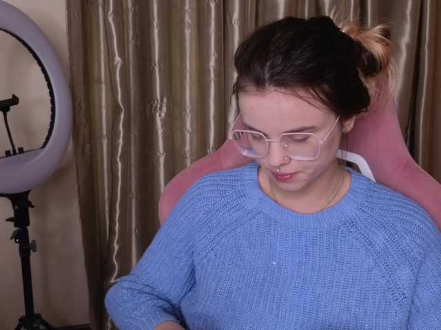 HannaCristal's BongaCams show and profile