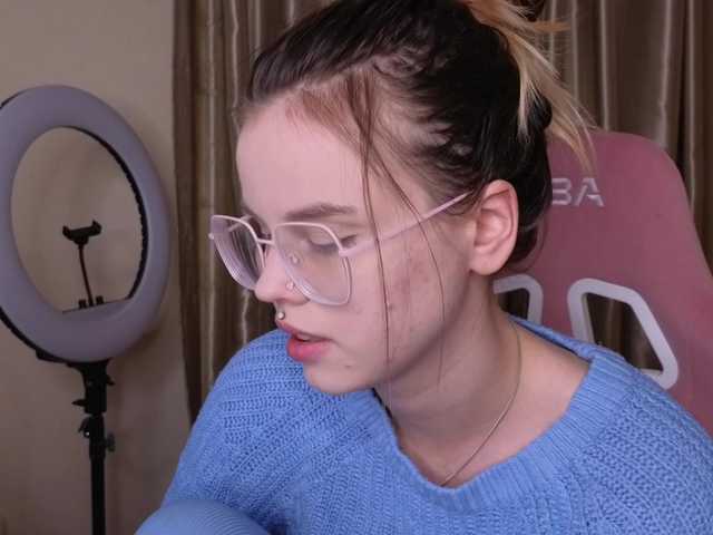 HannaCristal's BongaCams show and profile