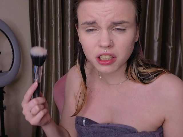 HannaCristal's BongaCams show and profile