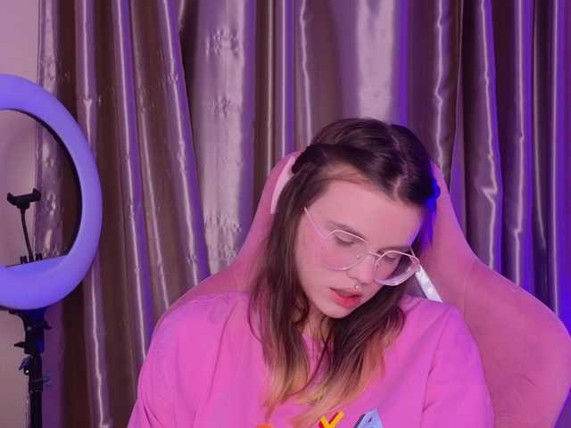 HannaCristal's BongaCams show and profile