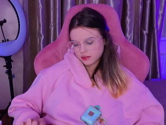 HannaCristal's BongaCams show and profile