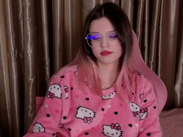 HannaCristal's BongaCams show and profile