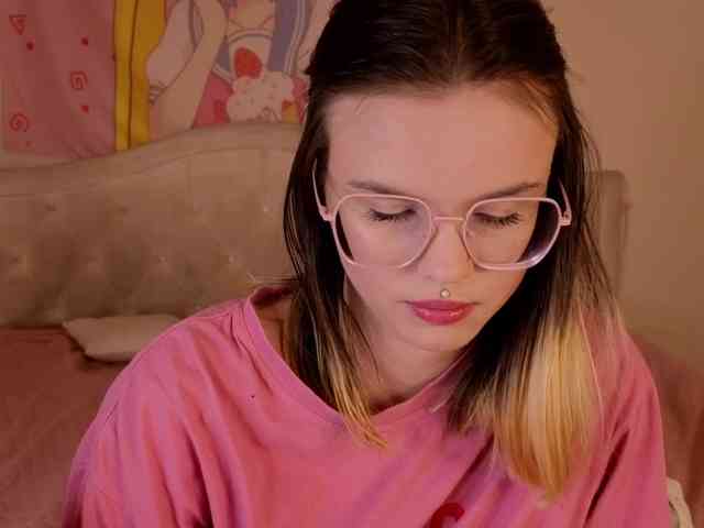 HannaCristal Live Webcam on BongaCams