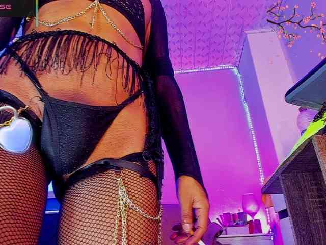 asmodeabig Live Webcam on BongaCams