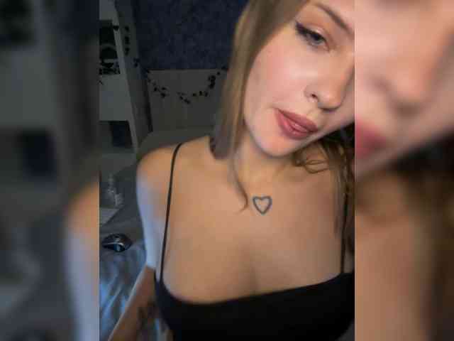 -Melani- webcam