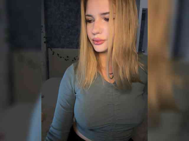 -Melani- webcam