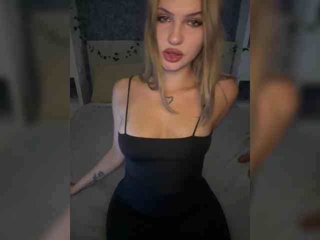 -Melani- webcam