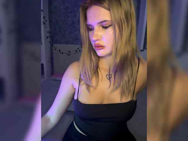 -Melani- webcam