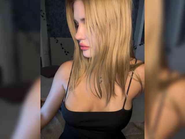 -Melani- webcam