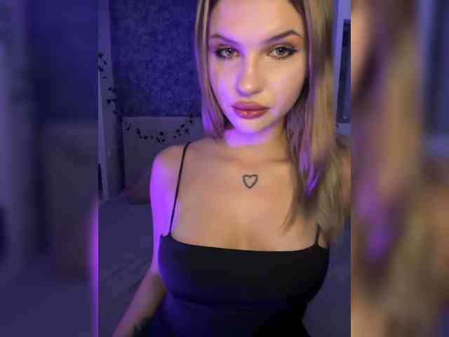 -Melani- webcam