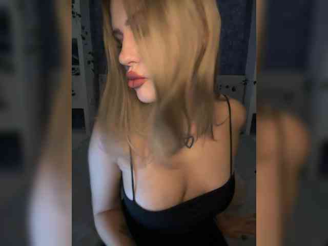 -Melani- webcam