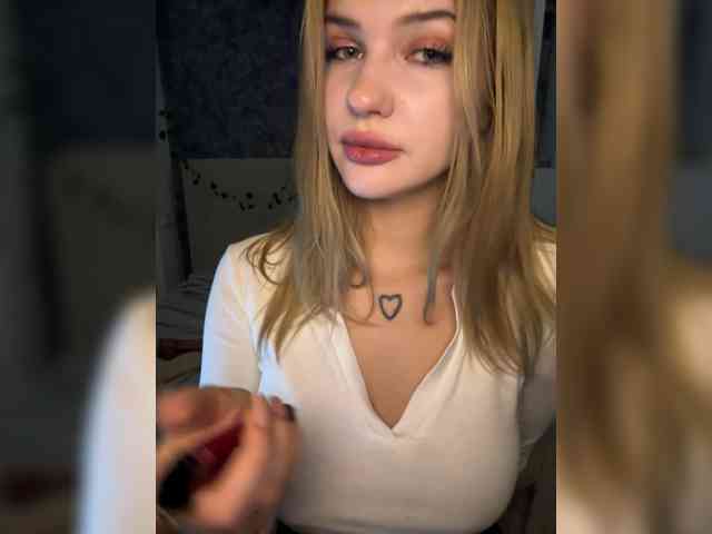 -Melani- webcam
