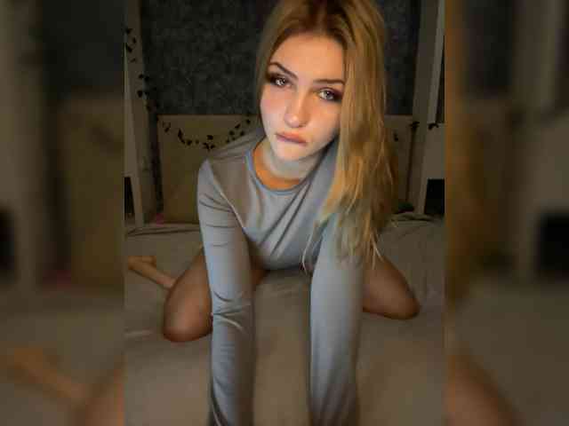 -Melani- webcam